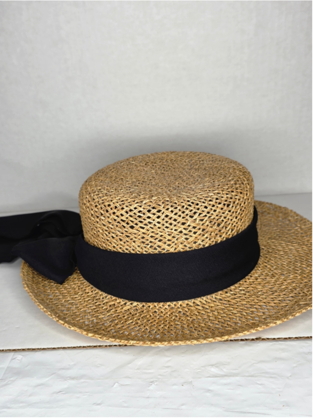 Women's Unbranded Straw Boater Hat in Beige with Black Ribbon, One Size - Picture 3 of 7
